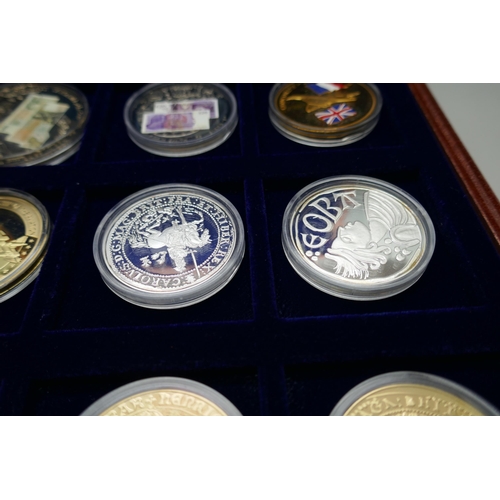 7238 - Twelve commemorative coins