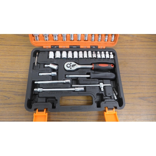 5008 - A 53 piece socket set, unused