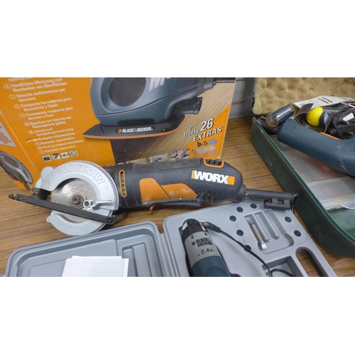 5029 - A quantity of power tools including a Worx WX423 240V saw, a Black and Decker KC9024 2.4V electric s... 