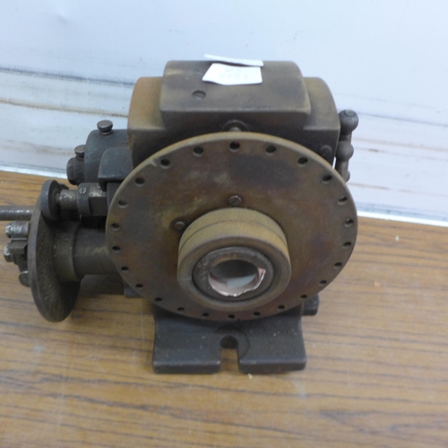 5031 - A vintage lathe dividing head