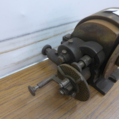 5031 - A vintage lathe dividing head