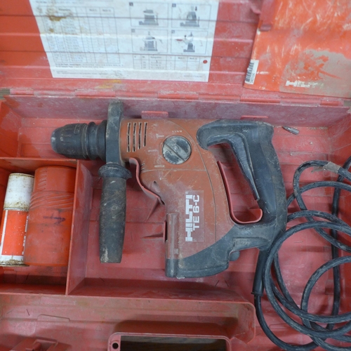 5041 - A Hilti TE 6-C 110v SDS hammer drill in case with a tube of fett grease