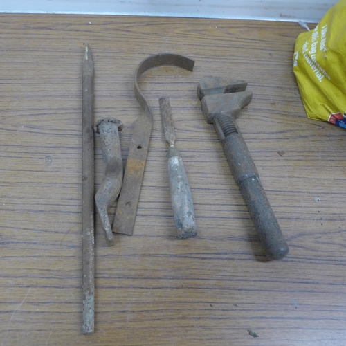 5048 - A bag of various tools including files, brace drill, spiri level, a Record SS no.6 plane, etc