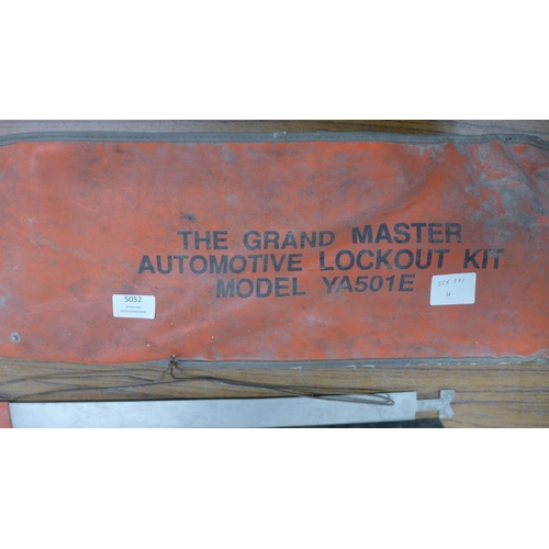 5052 - An automotive lockout kit