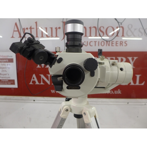 5301 - A Vixen VMC110L Altazimuth mount telescope with manual