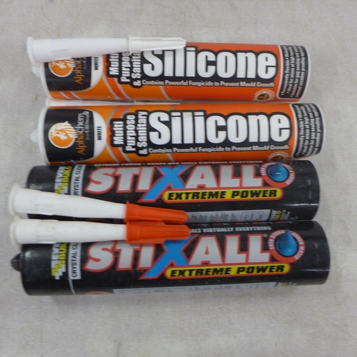 5305 - A large quantity of silicone tubes and roll of cable