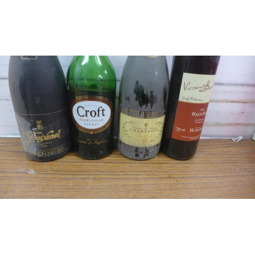 5088 - A box of 20 bottles of assorted wines and, spirits and sparkling wines including 2007 Hajos-Baja, Pe... 