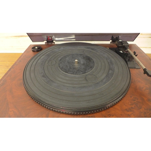 5118 - An MTPH02 record player