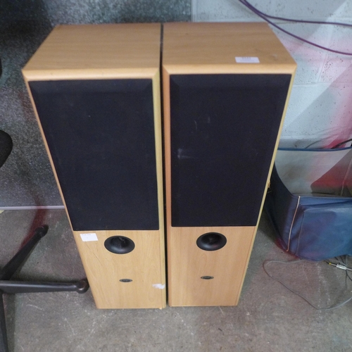 5121 - A pair of Bush Acoustics BA1502 speakers