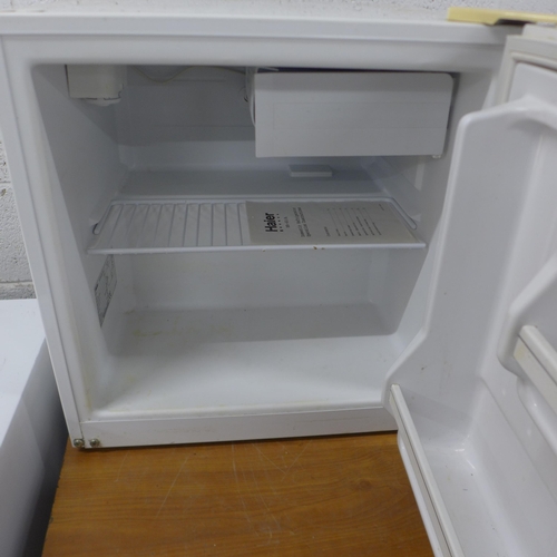 5131 - A Haier table top HR-60/A fridge with ice box