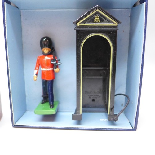 2016 - Three William Britain collectors sets, Sherwood Foresters, The Chelsea Pensioners and Sentry box of ... 