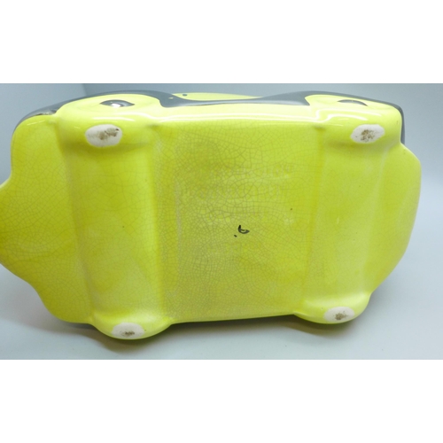 2034 - A Sadler racing car teapot in yellow and silver, OK T42