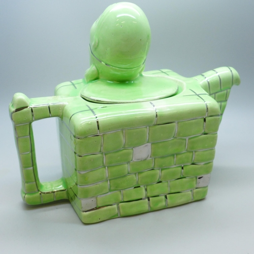 2039 - A Humpty Dumpty teapot, green and silver, Lingard Webster