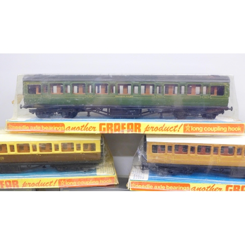 2058 - Six Graham Farish 00 gauge model railway carriages, all boxed