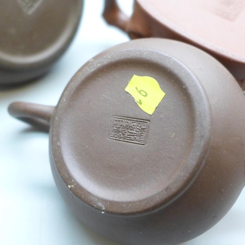 2073 - Three small early Chinese terracotta teapots