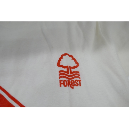 2130 - Four vintage Nottingham Forest t-shirts, some from 1970s and a World Cup España 1982 t-shirt