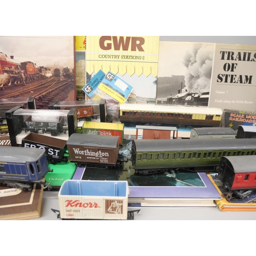 2157 - A collection of Graham Farish model rail including boxed wagons, carriages, together with other loos... 