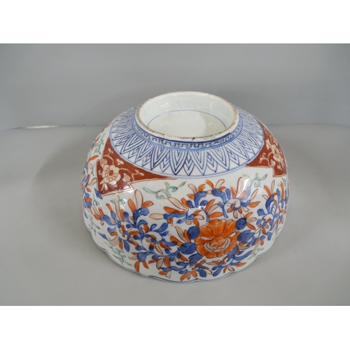 2293 - A Japanese Imari bowl, Meiji period, 28cm, hairline cracks to base