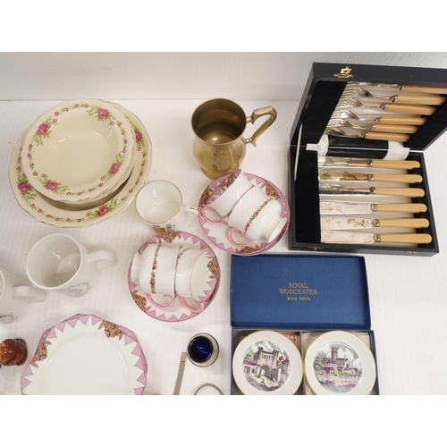 2350 - A box of mixed china, etc., including a part Paragon china tea set, an Alfred Meakin pudding set, co... 