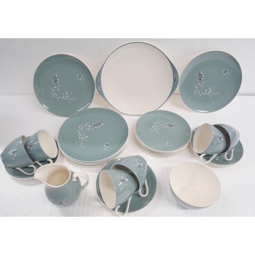 2375 - A collection of Susie Cooper Glen Mist and Royal Doulton Spindrift tea and dinnerwares **PLEASE NOTE... 