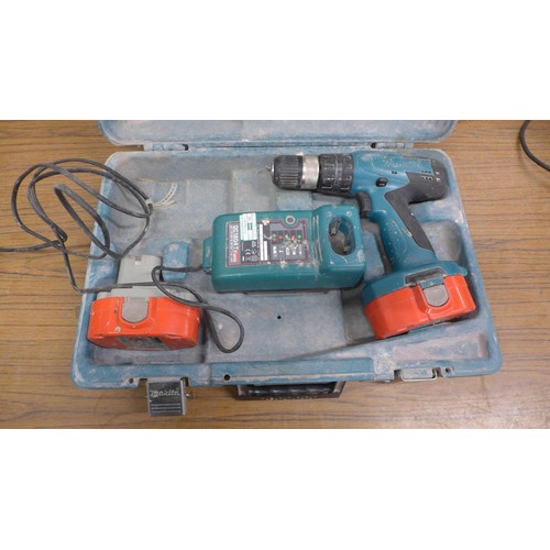 5059 - A quantity of power tools including a Clarke CESNG2, 240V stapler/nailer, a Clarke CHD850 hammer dri... 