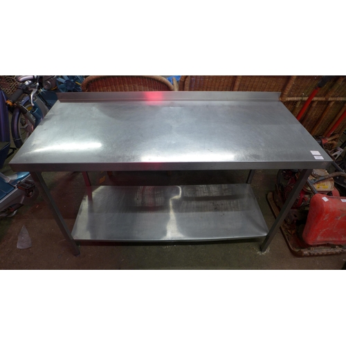 5143 - A stainless steel table