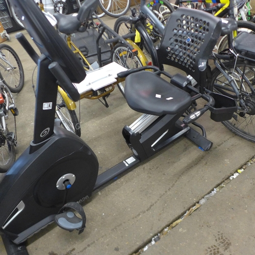 5156 - A Nautilus seated low pressure exercise bike