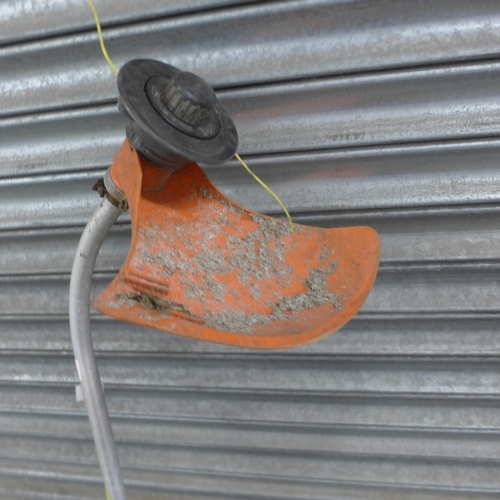 5187 - A Stihl FS36 petrol strimmer