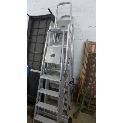 5194 - Four sets of steps ladders