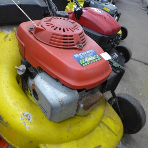 5211 - A Honda GCVi60 petrol self propelled lawn mower