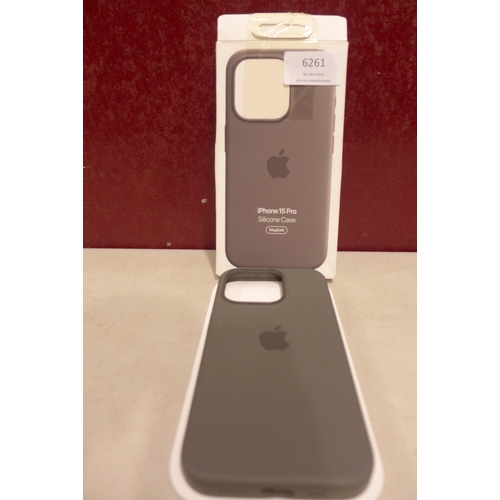 6261 - Apple iPhone 15 Pro grey silicone MagSafe phone case *This lot is subject to VAT