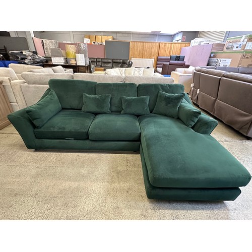 3310 - A green velvet corner chaise sofa