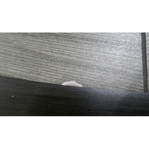 3147 - An Agio Conway 5 piece round dining set (table top damaged), original RRP £499.99 + VAT 4213-2) *Thi... 