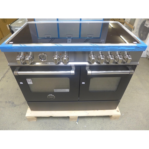 Lot 4065      