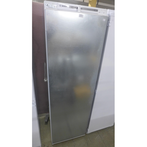 4128 - Bosch built in tower fridge (486-119) *This lot is subject to VAT