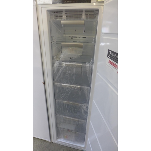 4135 - AEG integrated tower freezer (frost free) (486-27) *This lot is subject to VAT