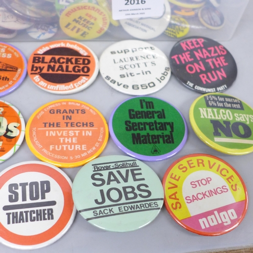 2016 - A large collection of political, campaign and march badges, trade unions, etc.