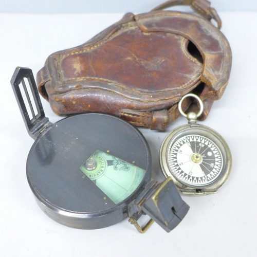 2019 - A World War I compass, Pasterelli & Rapkin, marked WD 90, also marked 1889, in a leather case and on... 