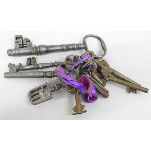 2044 - A collection of early safe keys and other keys, one marked Chubb’s New Patent