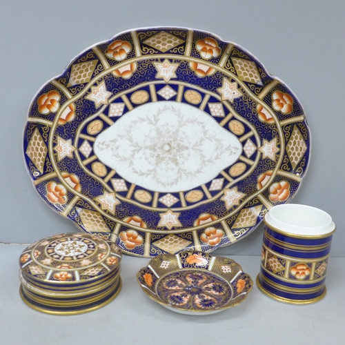 2046 - A Royal Crown Derby plate, trinket box, jar lacking lid and a small dish