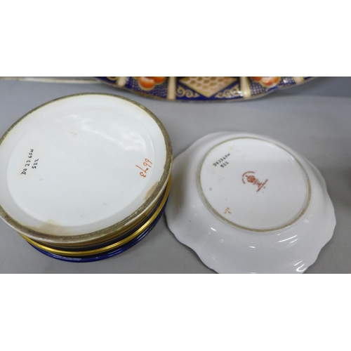 2046 - A Royal Crown Derby plate, trinket box, jar lacking lid and a small dish