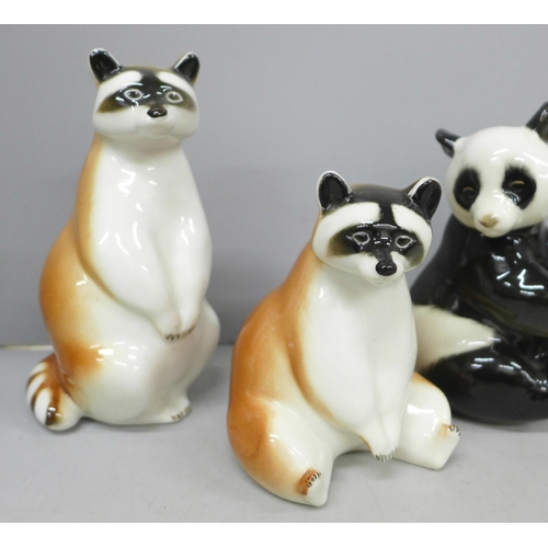 2059 - A set of three Lomonosov raccoons and a set of three Lomonosov pandas