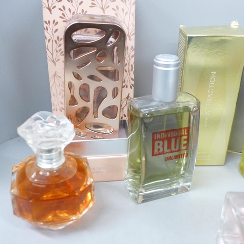 2063 - A collection of perfumes