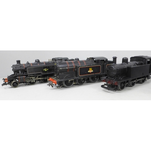 2089 - Seven 00 gauge model railway locomotives and one tender