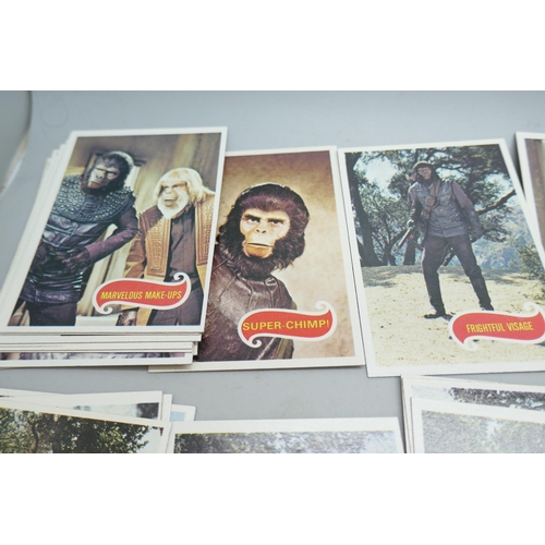 2181 - Approximately 120 Apjac Planet of the Apes collectors cards