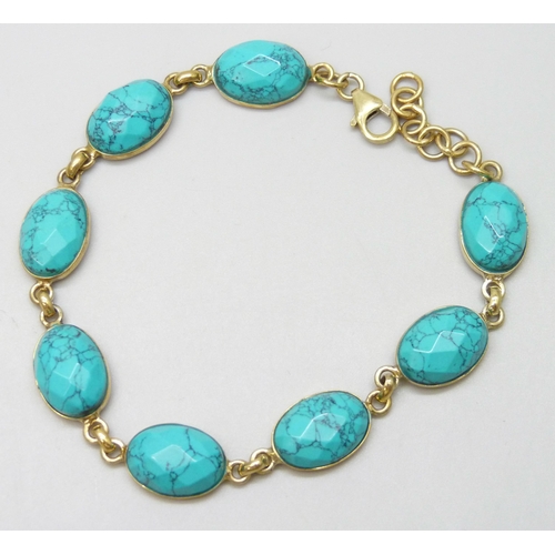 7074 - A silver gilt and turquoise bracelet, 14g, 22cm