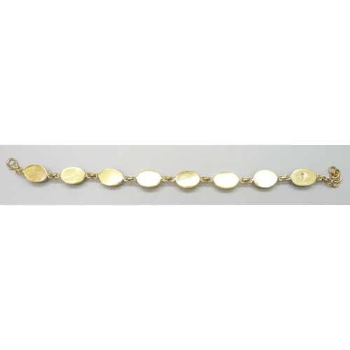 7074 - A silver gilt and turquoise bracelet, 14g, 22cm