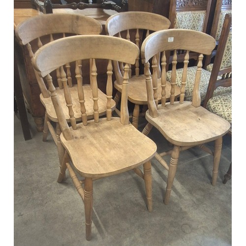 252 - A set of four Victorian style beech farmhouse kitchen chairs