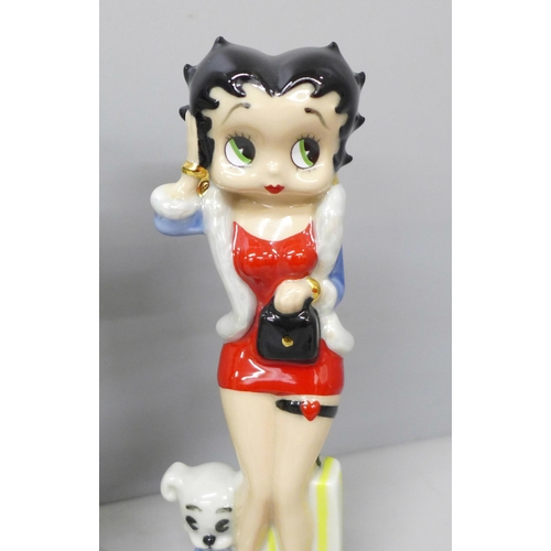 2052 - Three Wade Betty Boop figures, limited edition, boxed with certificates