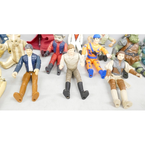 2222 - A collection of assorted vintage Star Wars toys